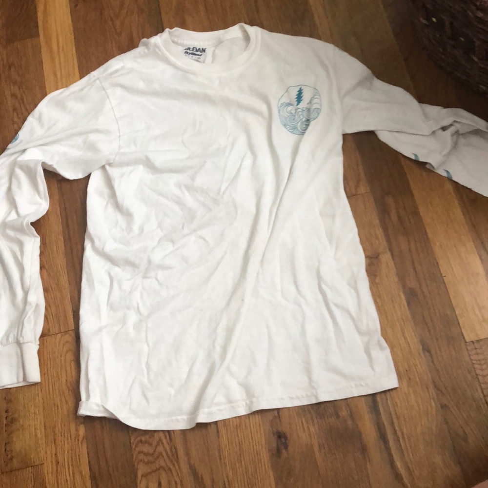 White long sleeve shirt
